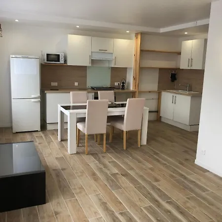 アパート Alloappartmeuble Stpol