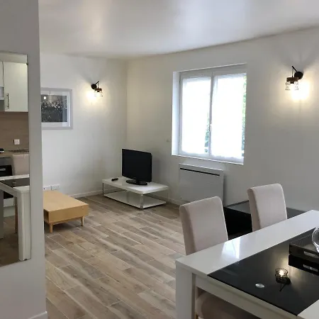 アパート Alloappartmeuble Stpol Saint-Pol-sur-Ternoise