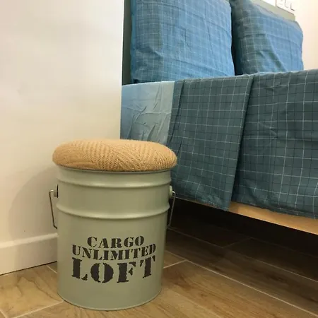 Alloappartmeuble Stpol アパート *