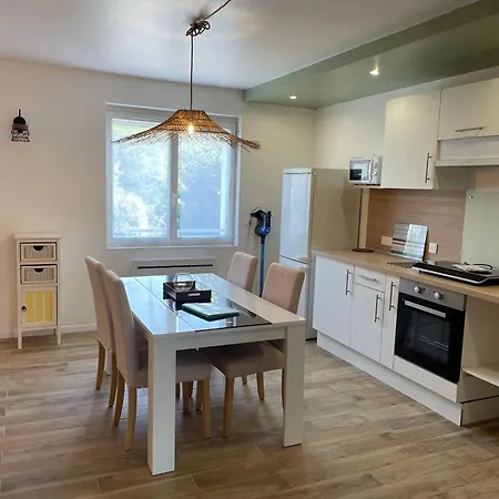 アパート Alloappartmeuble Stpol